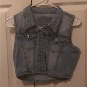 Jean Vest